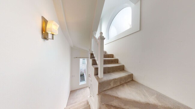 Building Photo - 29-29 Pleasant St