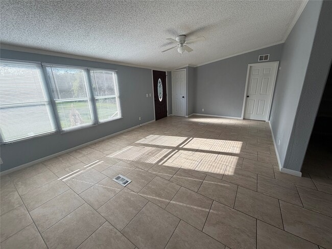 Building Photo - 15467 Delores Ln