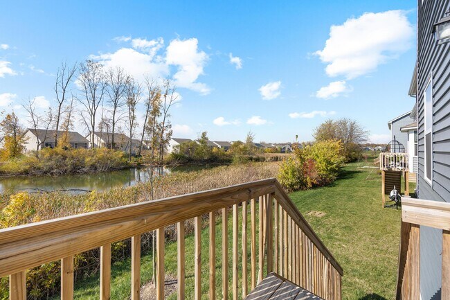 Building Photo - 6295 Honey Farm Way