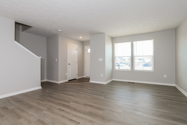Building Photo - Dreamy 4 Bedroom