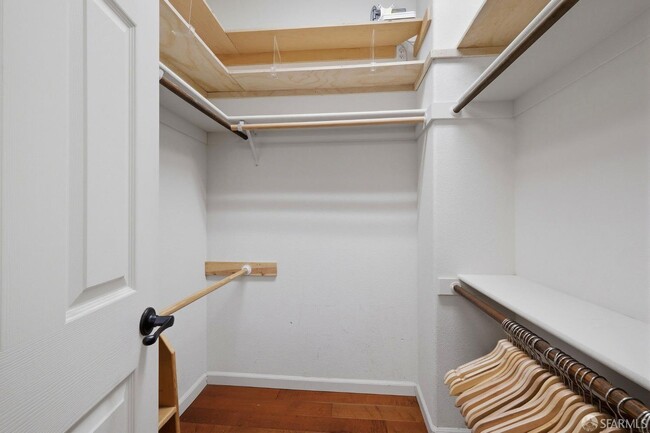 Building Photo - 820 Almar Ave