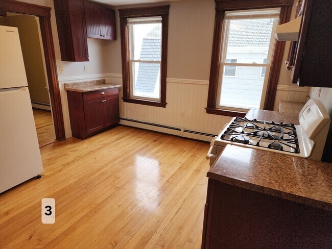 Building Photo - 21 Windham St