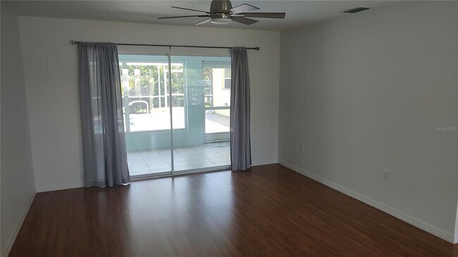 Building Photo - 4835 Jacaranda Heights Dr