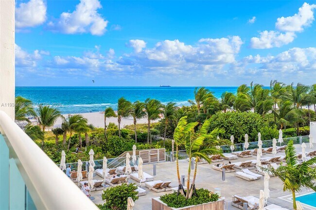 Building Photo - 2301 Collins Ave