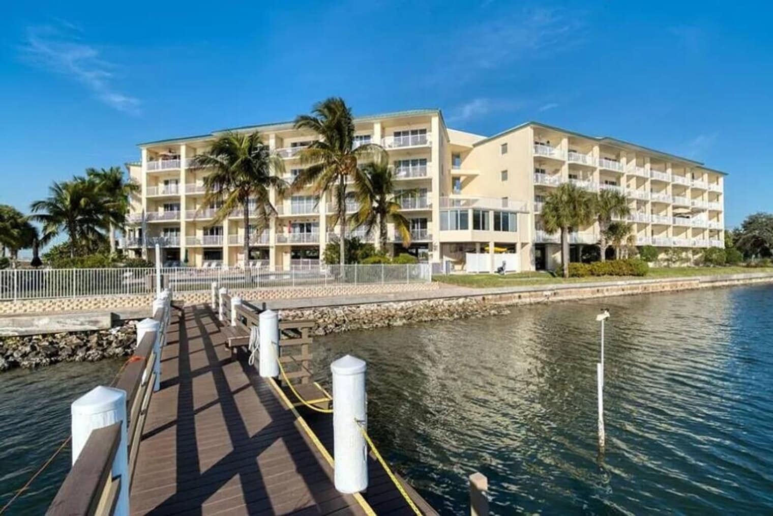 Building Photo - 8800 Bay Pines Blvd