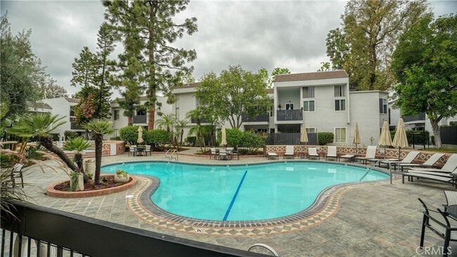 Building Photo - 18645 Hatteras St