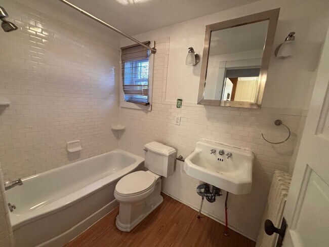 Building Photo - Kamineni-1070 Luzerne Street