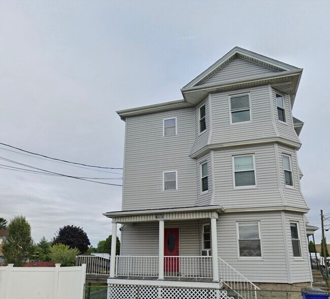 Building Photo - 190 Jefferson St