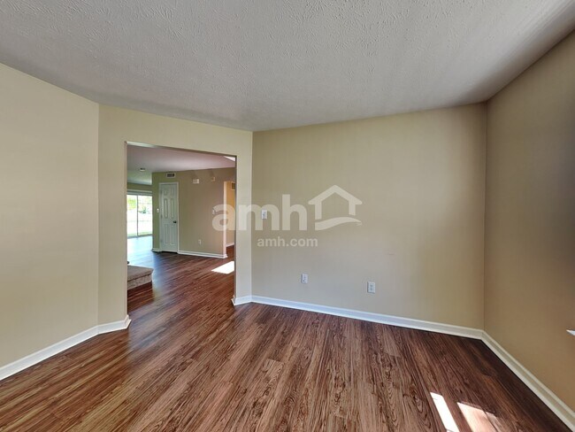 Building Photo - 12024 Seahawks Ln