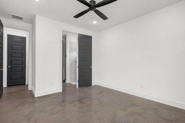 Building Photo - 3010 Alpha Wolf Ct