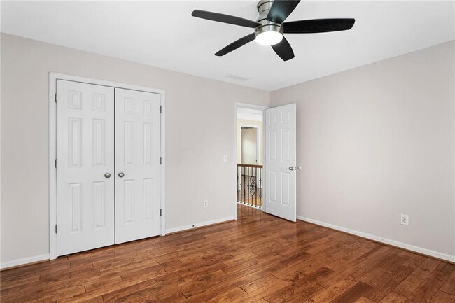 Building Photo - 560 Kimball Crest Ct