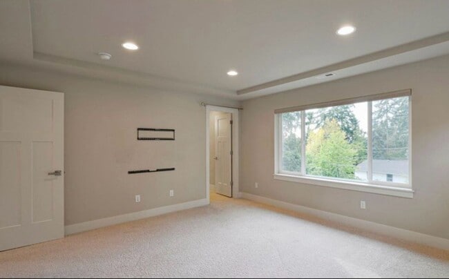 Building Photo - Upscale Bothell home in quiet Neighborhood!