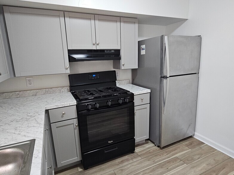 Building Photo - 4009 Aspen St