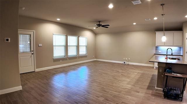 Building Photo - 1453 Bennett Dr