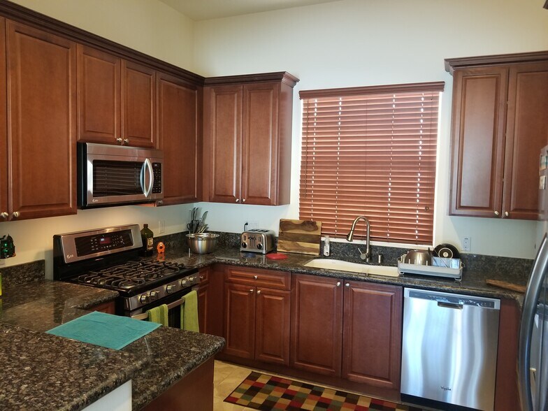 Kitchen - 3753 W 244th St