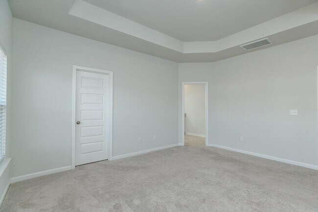 Building Photo - 5645 Lacebark Trl