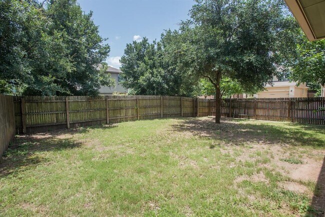 Building Photo - 1521 Huckleberry Ln