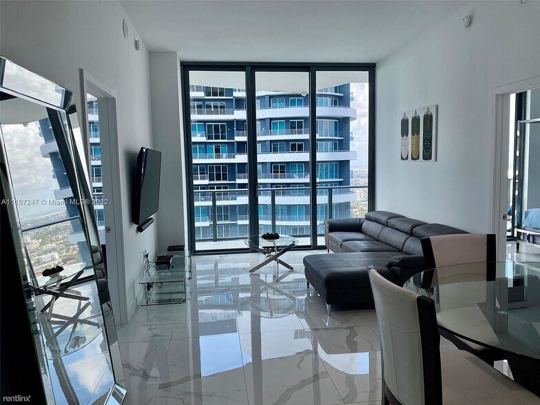 Building Photo - 1300 S Miami Ave