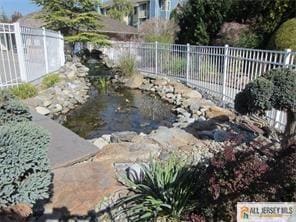 Building Photo - 46 Lear Ct