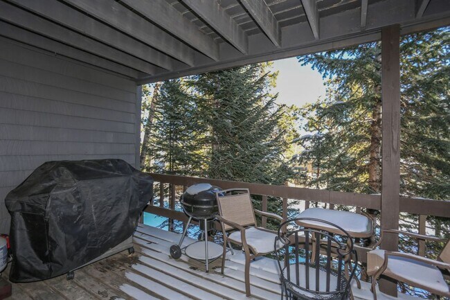 Building Photo - Beautiful 4 bed, 4 bath with garage in Fri...