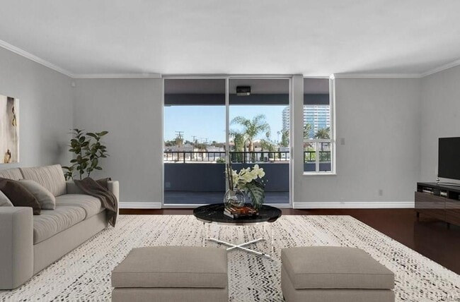 Building Photo - 1635 E Ocean Blvd