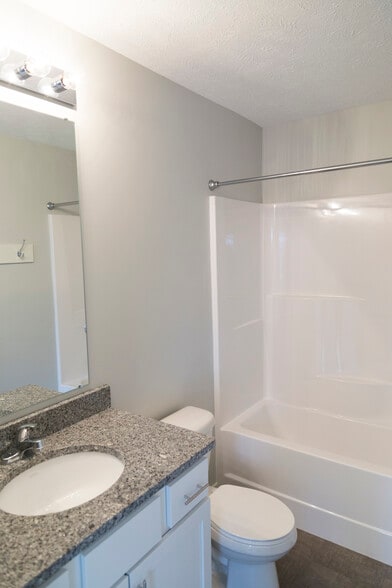 Bathroom 1 - 341 Robey Pl SE