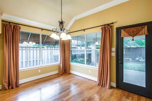 Building Photo - 725 Saxon Trail