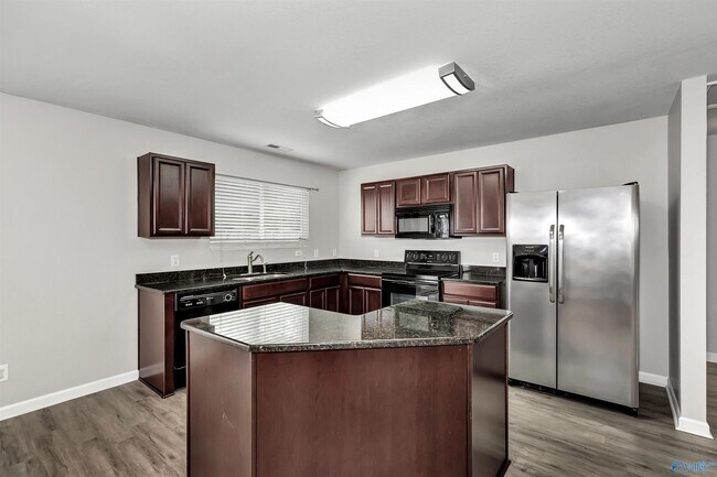 Building Photo - 325 Kenneth Blvd NW