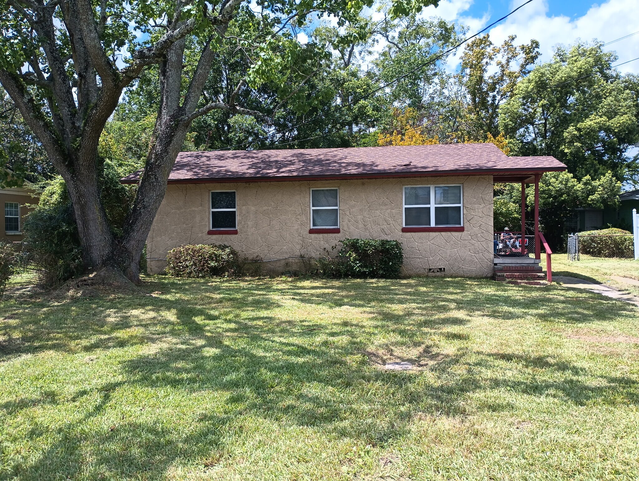 Building Photo - 5644 Mahalia dr