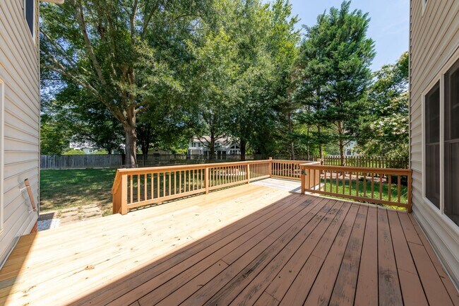 Building Photo - 2204 Palisade Ct