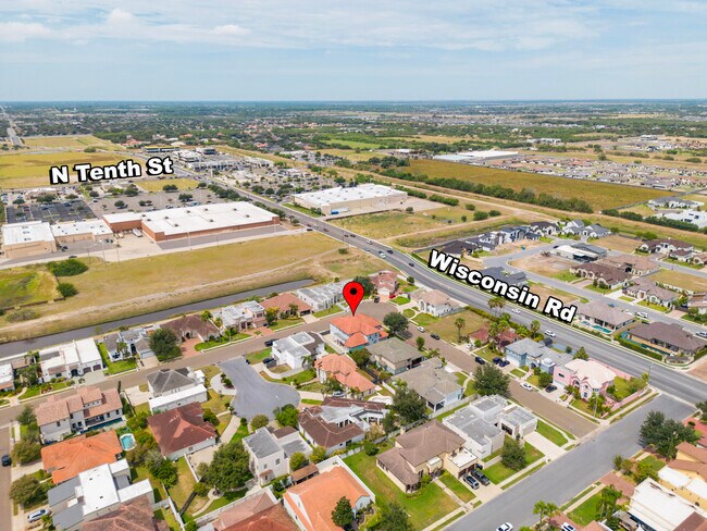 Building Photo - 413 Auburn St