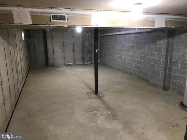 Building Photo - 108 Cheswold Ct