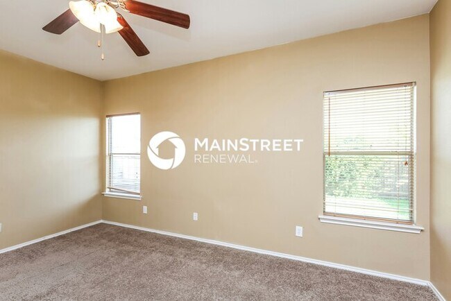 Building Photo - 3 Bedroom Pet-Friendly Home in Fort Worth,...