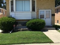 Building Photo - 912 Cernan Dr
