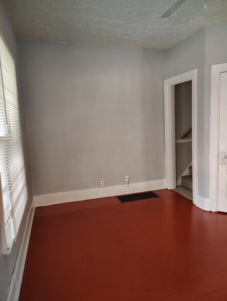 Building Photo - 1118 Wildwood Ave