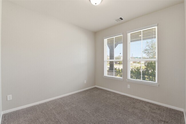 Building Photo - 5102 Brookshire Pass Dr