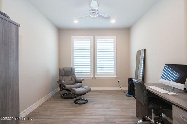 Building Photo - 73 Havencrest Ave