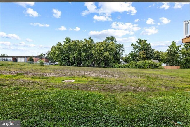 Building Photo - 221 Wilder Ave