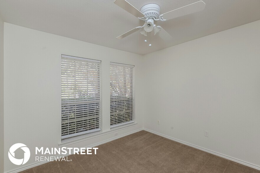 Building Photo - 2157 S Winding Creek Dr