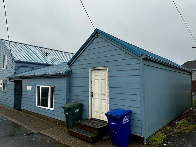 Building Photo - 306 E Olive St