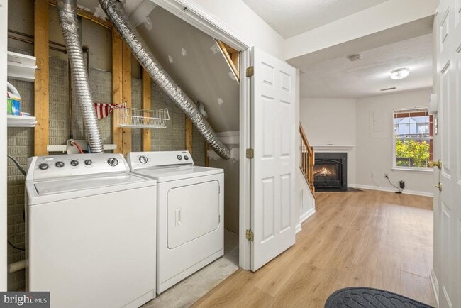 Building Photo - 8220 Ramseur Pl