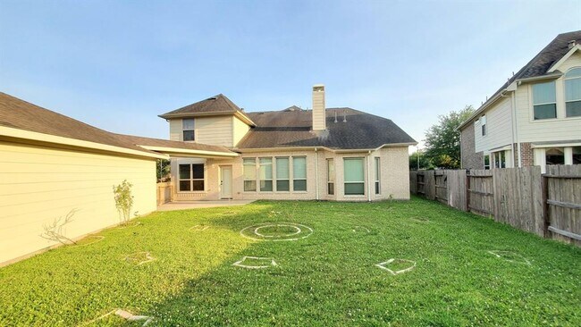 Building Photo - 5603 Valley Country Ln