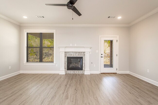 Building Photo - 310 Kanis Ridge Dr