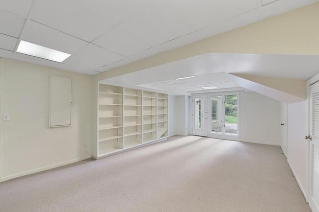 Building Photo - 3156 E Wood Valley Rd NW