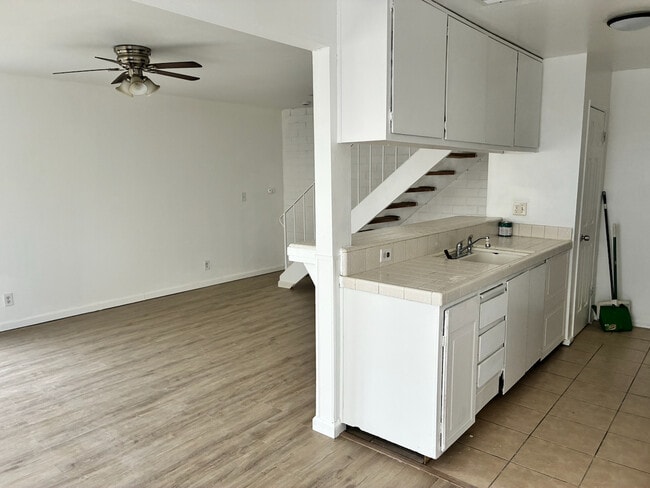 Building Photo - 4714 Greenholme Dr