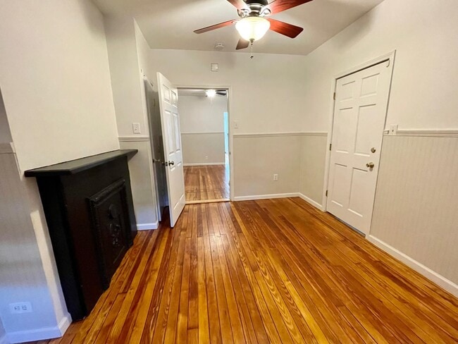 Building Photo - 27 Hopkins Ave