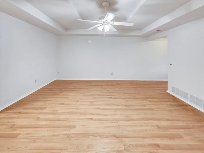 Building Photo - 116 Creekview Dr W