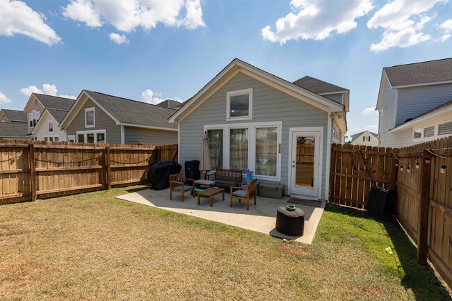 Building Photo - 1358 Landon Hills Dr