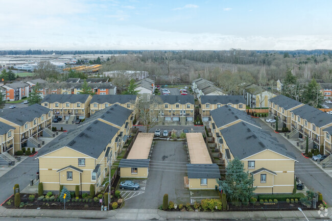 Aerial Context - Gravelly Lake Brownstones
