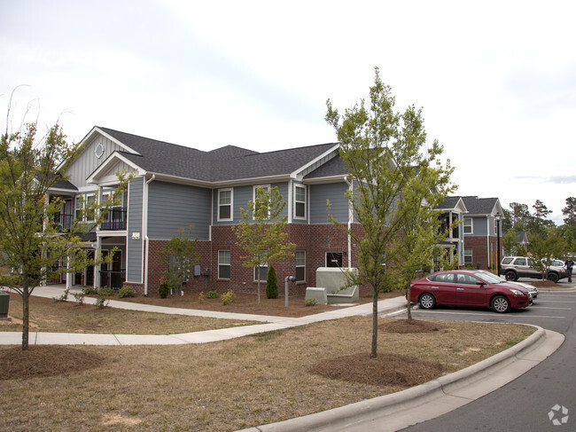 Building Photo - Forest Park Crossing